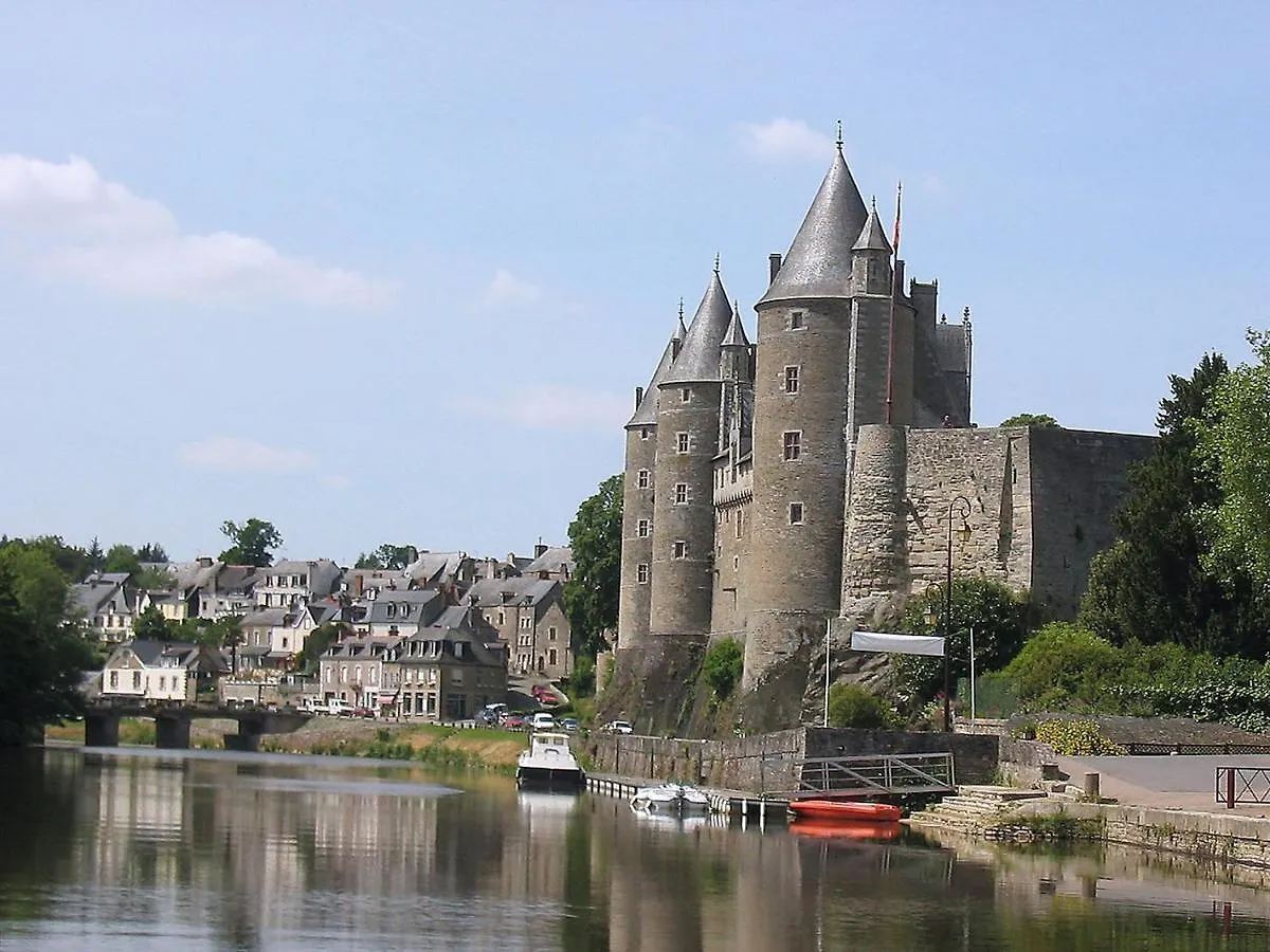 Les Tonnelles Apartment Le Roc-Saint-Andre France